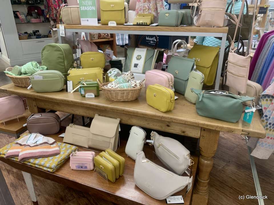 Fashion files handbags hot sale